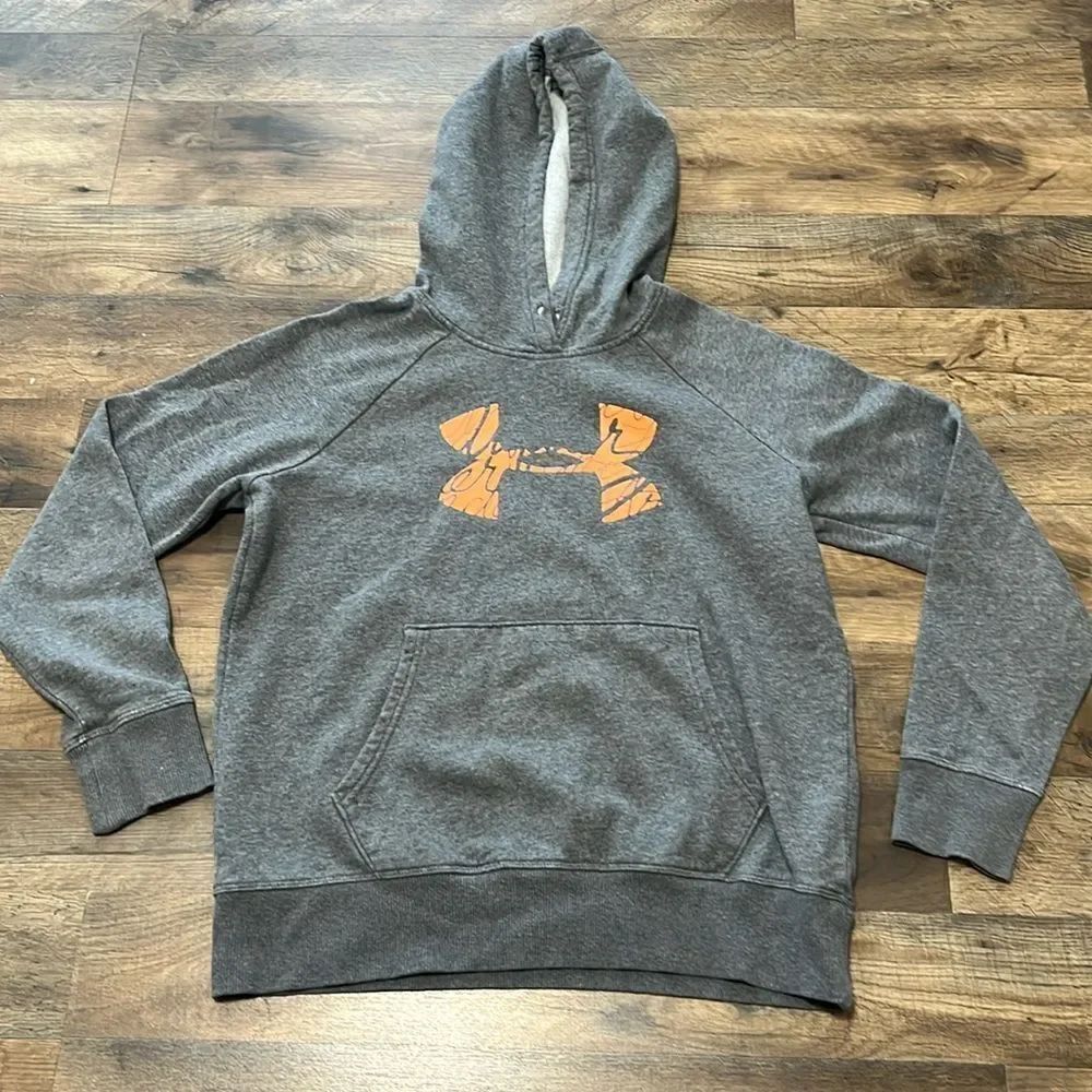 Under Armour hooded sweatshirt size XS